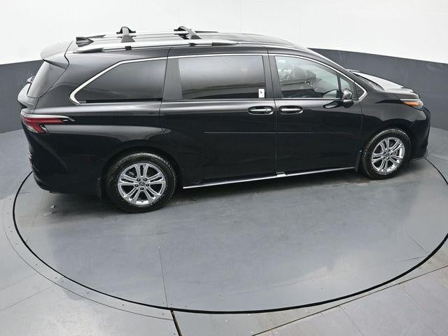 2024 Toyota Sienna Platinum 7 Passenger