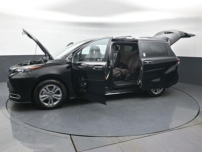 2024 Toyota Sienna Platinum 7 Passenger