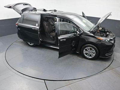 2024 Toyota Sienna Platinum 7 Passenger