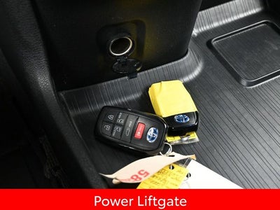 2023 Toyota Sienna Platinum 7 Passenger