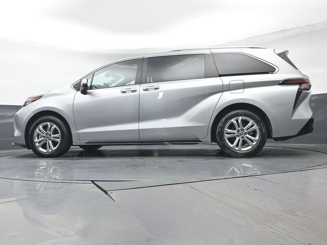 2023 Toyota Sienna Platinum 7 Passenger