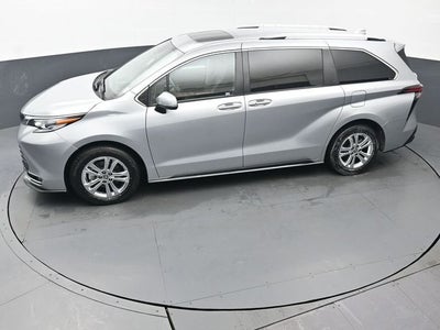 2023 Toyota Sienna Platinum 7 Passenger