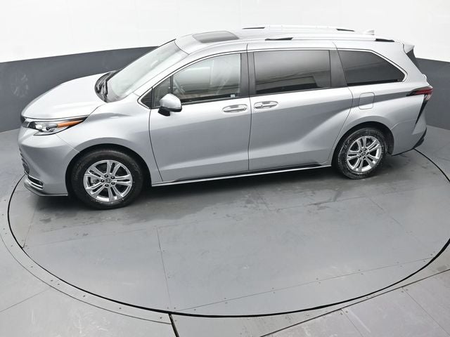 2023 Toyota Sienna Platinum 7 Passenger