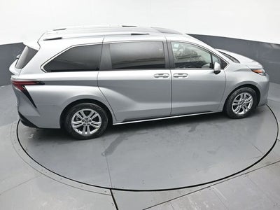 2023 Toyota Sienna Platinum 7 Passenger