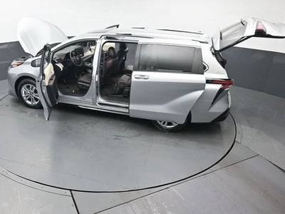 2023 Toyota Sienna Platinum 7 Passenger