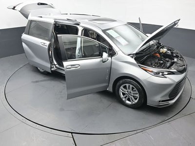 2023 Toyota Sienna Platinum 7 Passenger