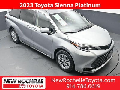 2023 Toyota Sienna Platinum 7 Passenger