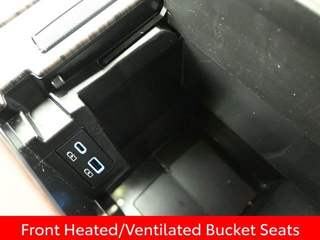 2023 Toyota Sienna Platinum 7 Passenger