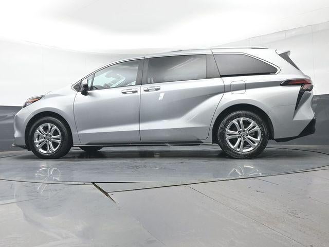 2023 Toyota Sienna Platinum 7 Passenger
