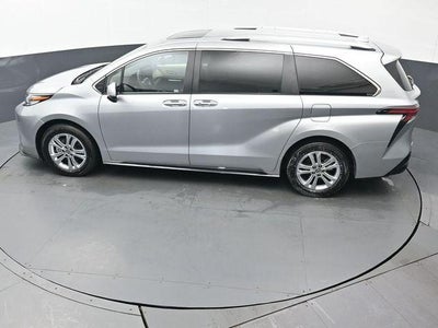 2023 Toyota Sienna Platinum 7 Passenger