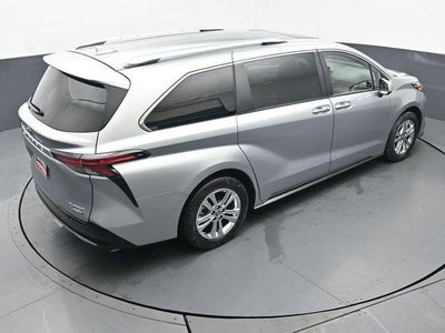 2023 Toyota Sienna Platinum 7 Passenger