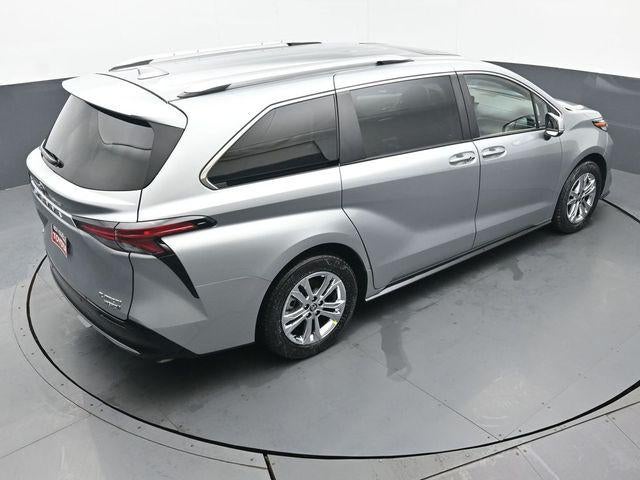 2023 Toyota Sienna Platinum 7 Passenger