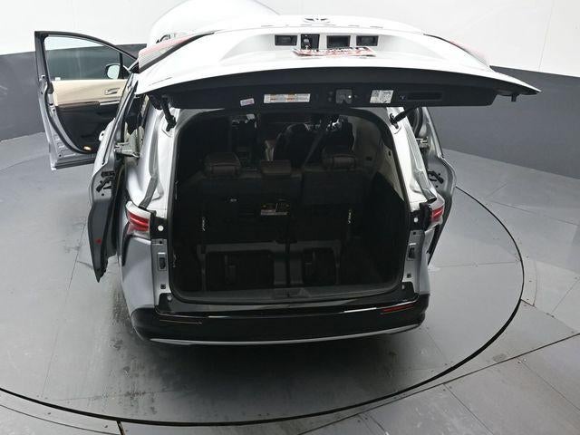 2023 Toyota Sienna Platinum 7 Passenger