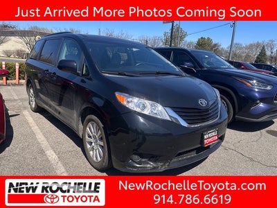 2015 Toyota Sienna LE 7 Passenger