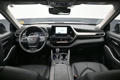 2026 Toyota Highlander Hybrid XLE