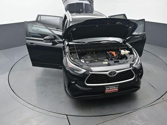 2026 Toyota Highlander Hybrid XLE