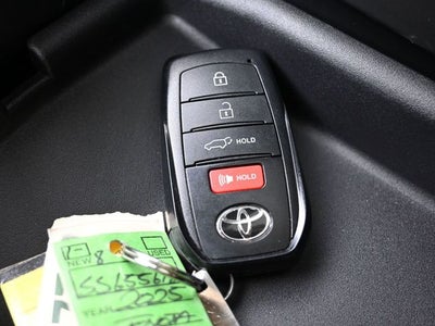 2025 Toyota Highlander Hybrid Limited 25th Edition