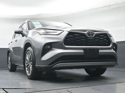 2025 Toyota Highlander Hybrid Limited 25th Edition