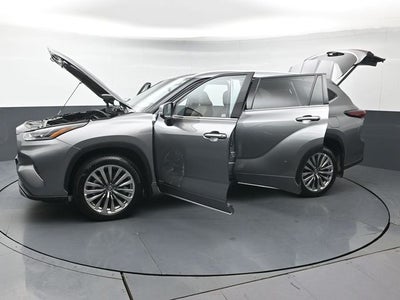 2025 Toyota Highlander Hybrid Limited 25th Edition