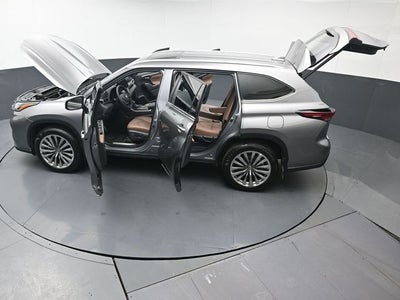 2025 Toyota Highlander Hybrid Limited 25th Edition