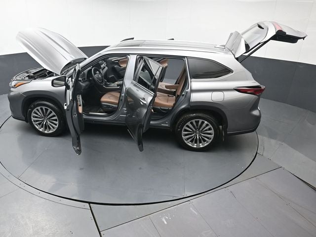 2025 Toyota Highlander Hybrid Limited 25th Edition