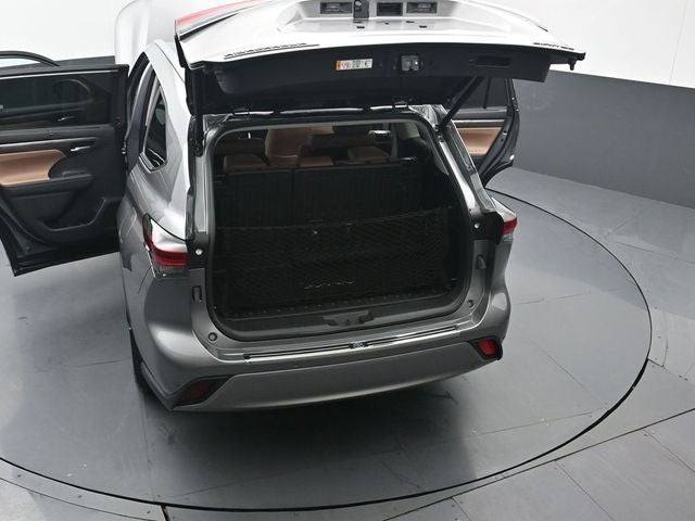 2025 Toyota Highlander Hybrid Limited 25th Edition
