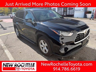 2023 Toyota Highlander LE