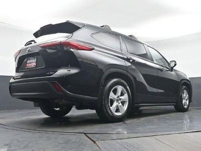 2023 Toyota Highlander LE