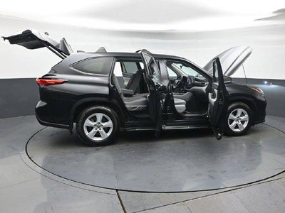 2023 Toyota Highlander LE