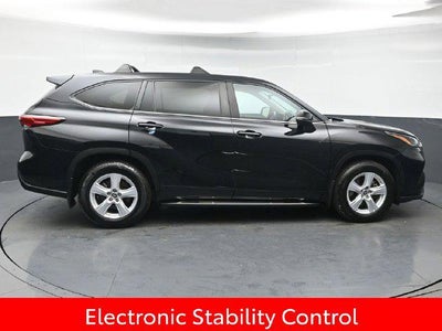 2023 Toyota Highlander LE