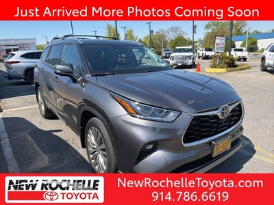 2023 Toyota Highlander Platinum