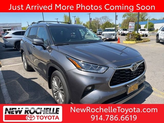 2023 Toyota Highlander Platinum