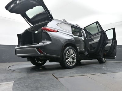 2023 Toyota Highlander Platinum