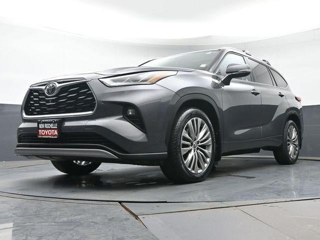 2023 Toyota Highlander Platinum