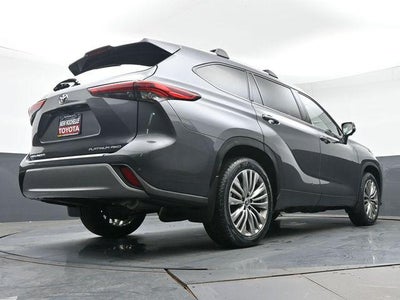 2023 Toyota Highlander Platinum