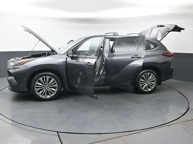 2023 Toyota Highlander Platinum