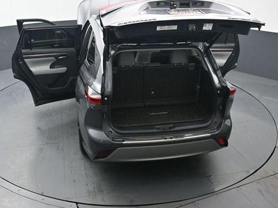 2023 Toyota Highlander Platinum