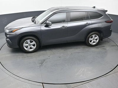 2024 Toyota Highlander LE