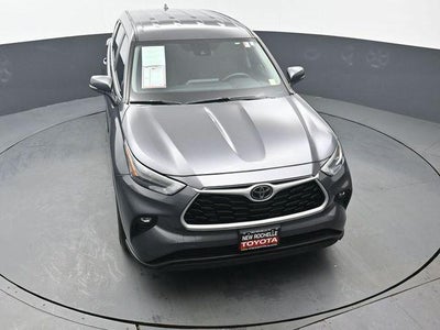 2024 Toyota Highlander LE