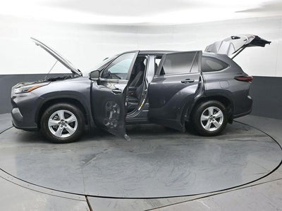 2024 Toyota Highlander LE