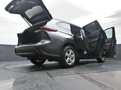 2024 Toyota Highlander LE
