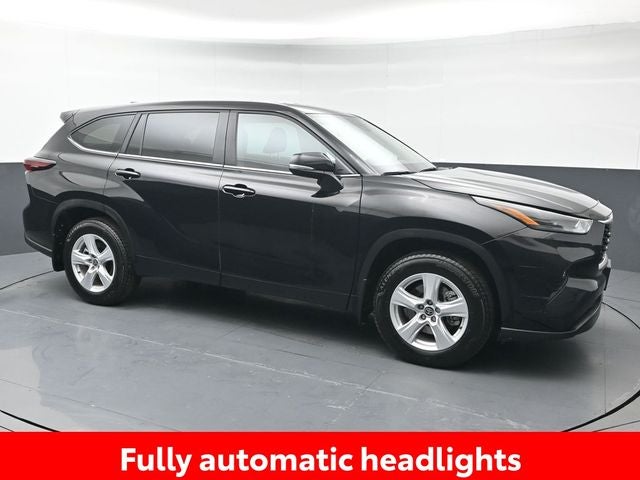 2025 Toyota Highlander LE