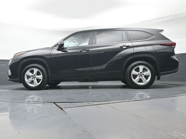 2025 Toyota Highlander LE