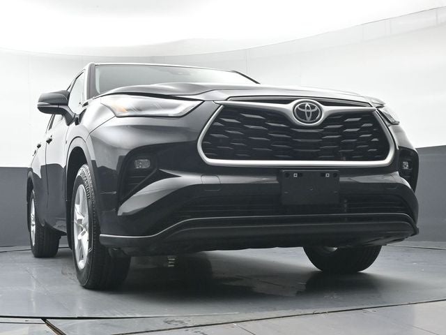 2025 Toyota Highlander LE