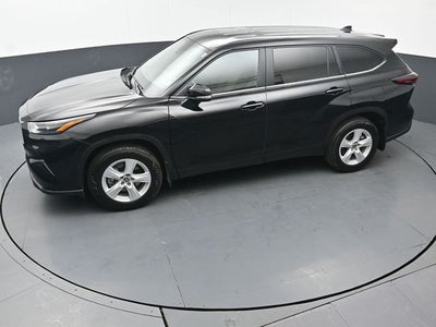 2025 Toyota Highlander LE