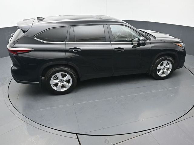 2025 Toyota Highlander LE