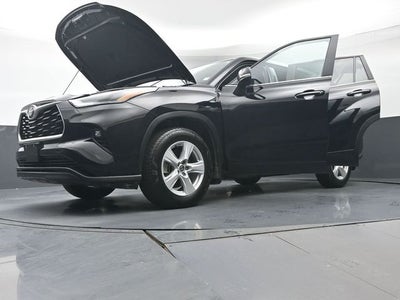 2025 Toyota Highlander LE