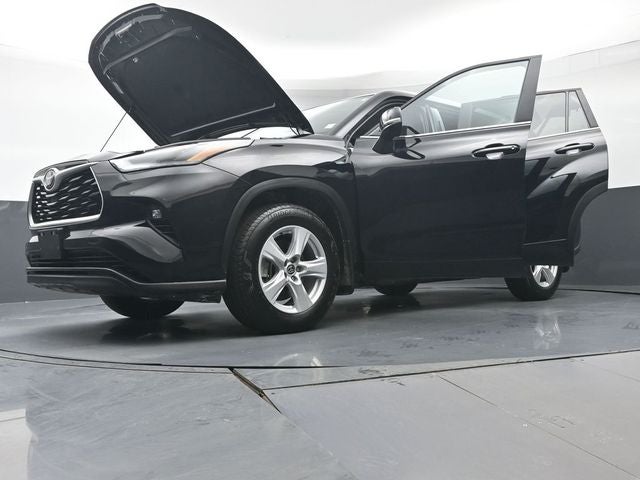 2025 Toyota Highlander LE
