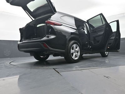 2025 Toyota Highlander LE