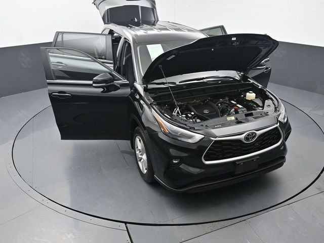 2025 Toyota Highlander LE